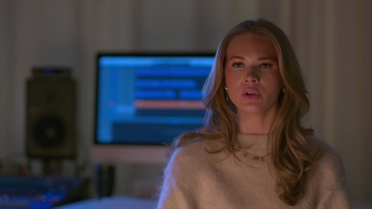 Poster for Medier og kommunikasjon