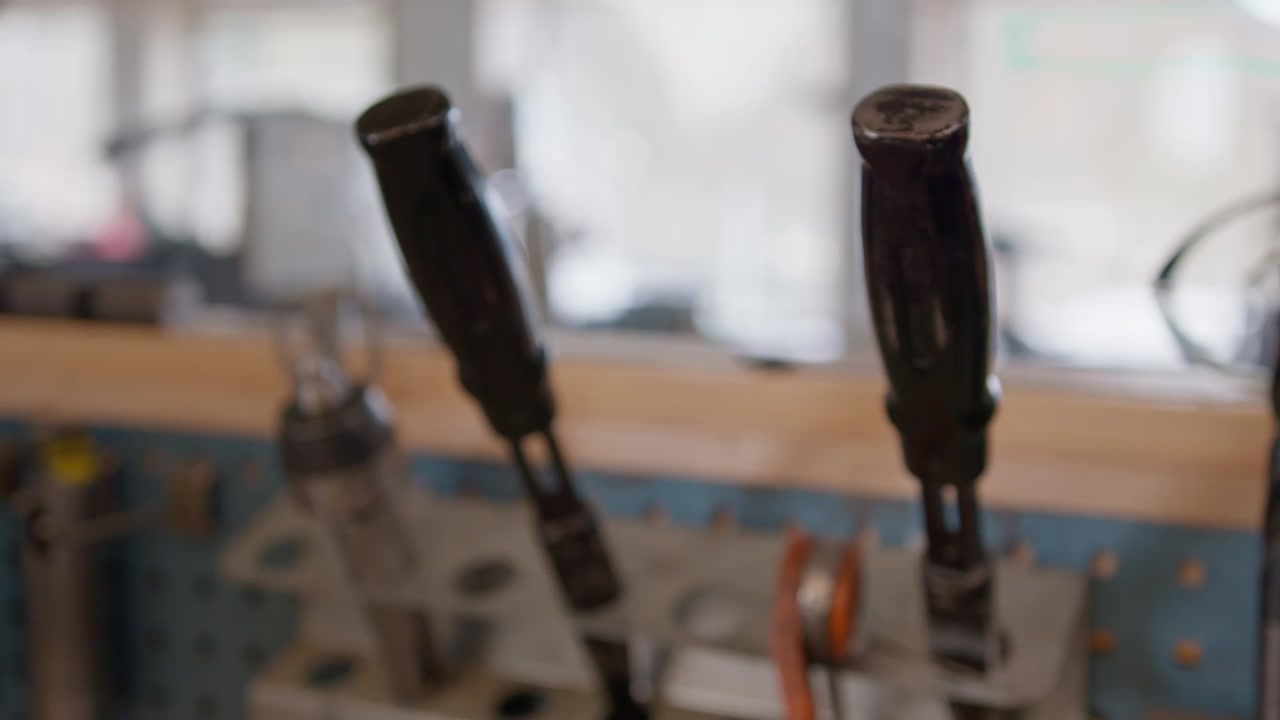 Poster for VG2 Børsemaker